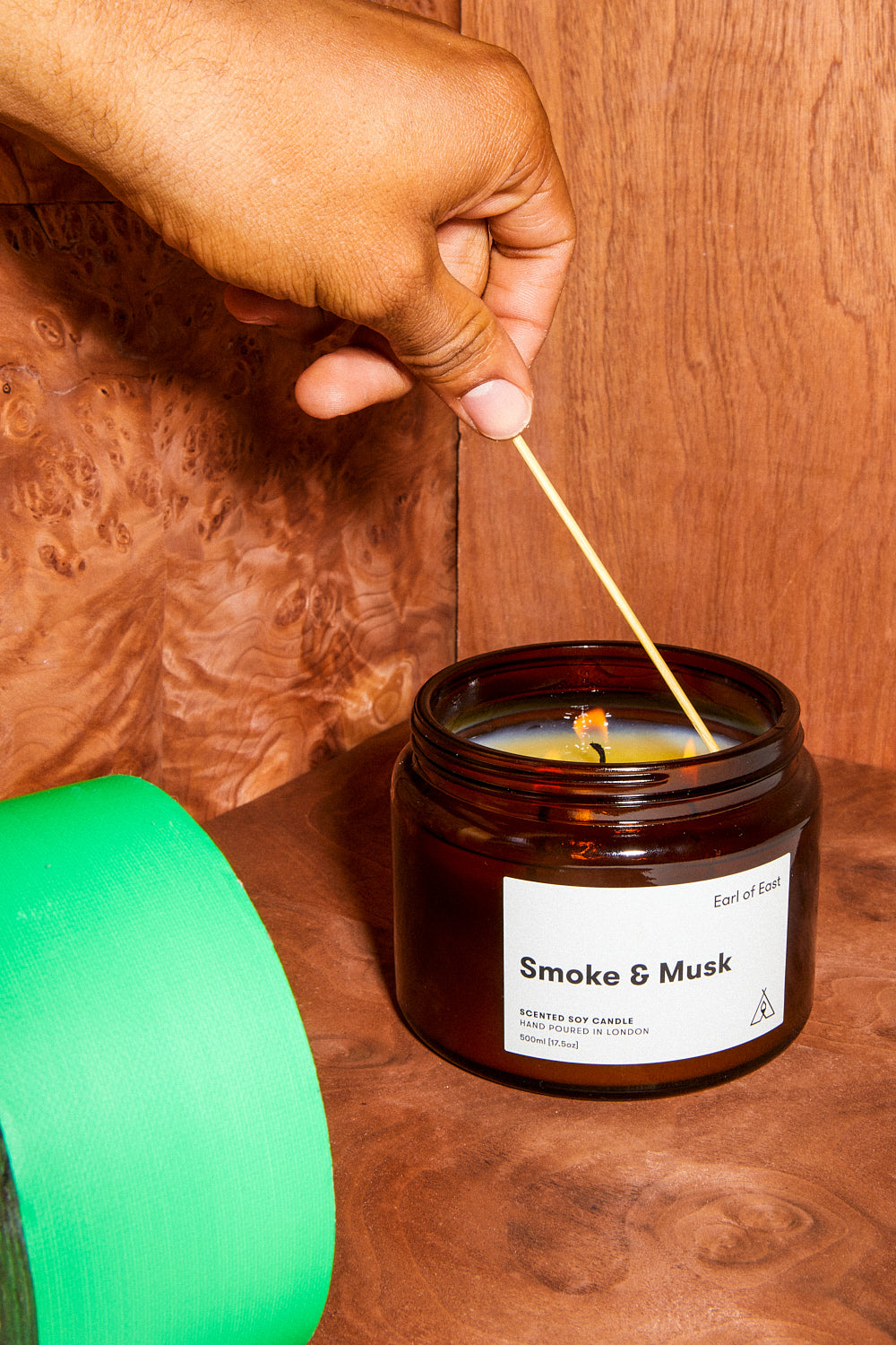 SMOKE AND MUSK - SOY WAX CANDLE